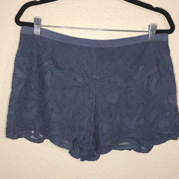 Abercrombie & Fitch Navy Lace High Waist Short - Picture 1 of 9